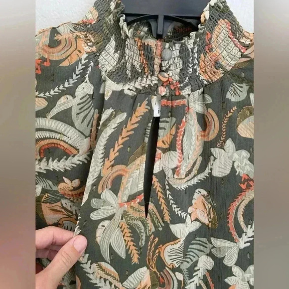 Joie Flutter Sleeve Blouse - Picture 2 of 4